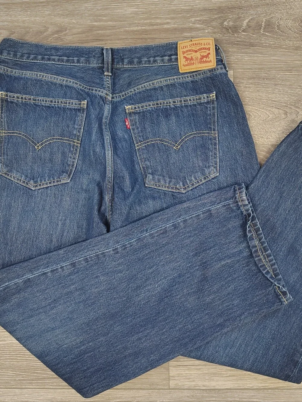 Levi's Relaxed Fit Men's Jeans Size 32 X 30 in Dark Blue Denim